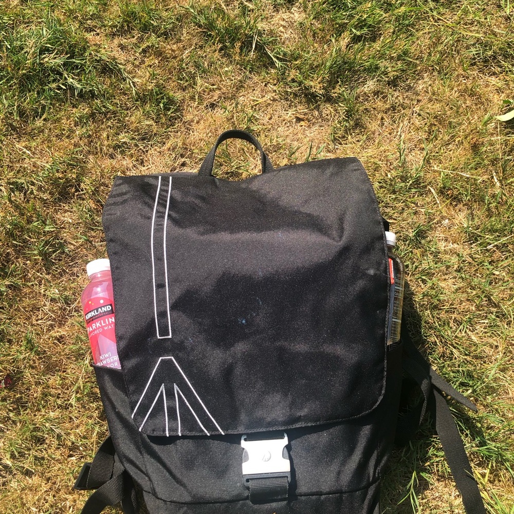 Manfrotto Bravo Men’s Black Buckle Flap Top Camera Backpack 13”